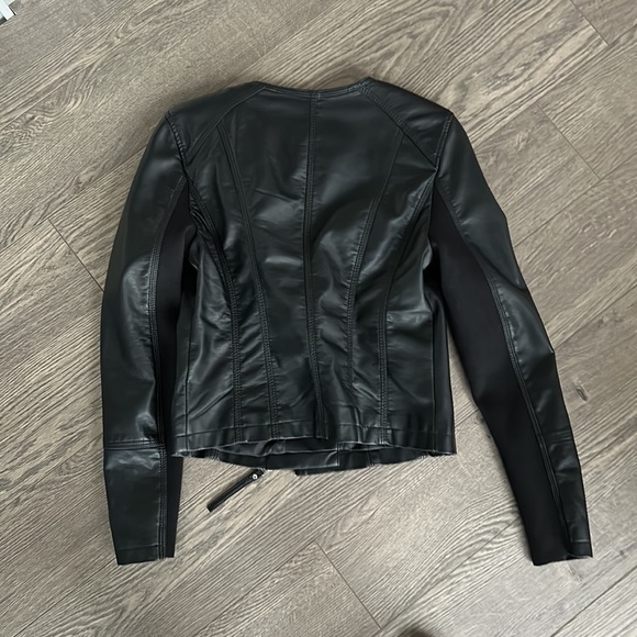 Vero Moda Ria Zip-front Moro Jacket - small - Picture 9 of 9